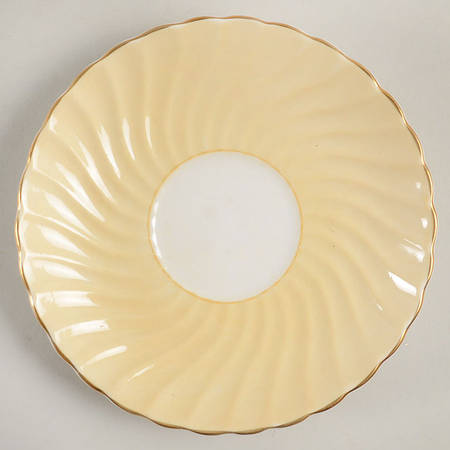602 Pale Yellow Saucer