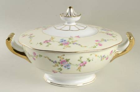 Juliet Round Covered Vegetable by Baronet