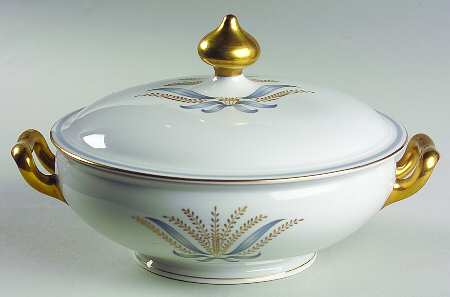 Loraine Round Covered Vegetable