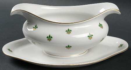 Nanette (Gold Verge) Gravy Boat with Attached Underplate