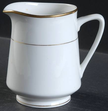 Liana Gold Creamer
