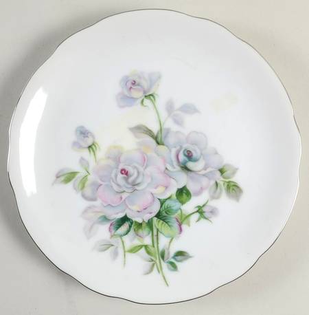 Juliana (Scalloped) Salad Plate
