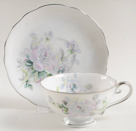 Juliana (Scalloped) Footed Cup & Saucer Set