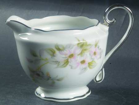 Trellis Creamer