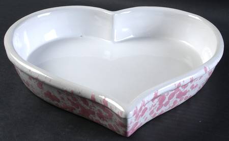 Agate Pink Heart Shaped Baker