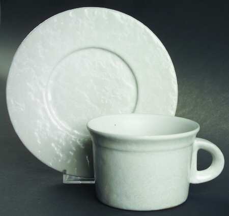 Agate White On White Flat Cup & Saucer Set