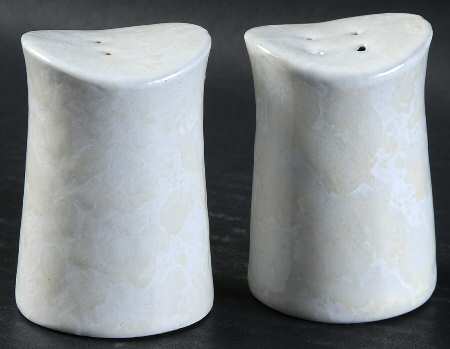 Agate White On White Salt & Pepper Set