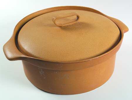 Tawny 3 Quart Round Covered Casserole by Bennington Potters