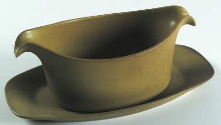 Tawny Gravy Boat with Attached Underplate by Bennington Potters