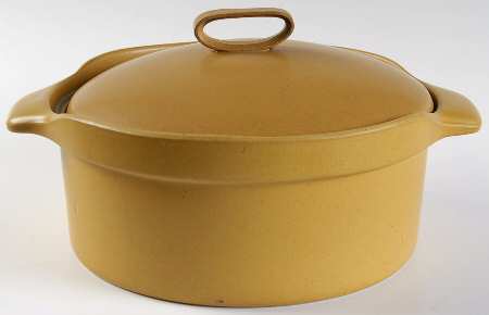 Tawny 2 Qt Round Covered Casserole by Bennington Potters