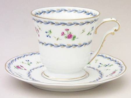Artois Bleu Footed Cup & Saucer Set