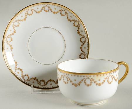 BER81 Flat Cup & Saucer Set
