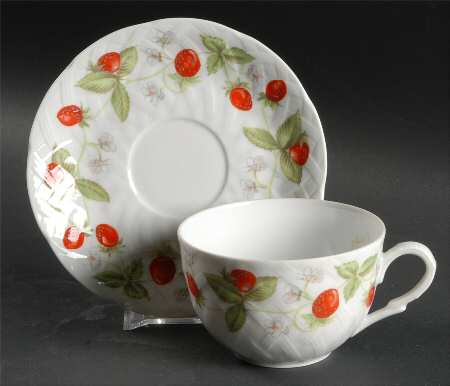 Frasiere Flat Cup & Saucer Set