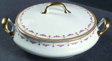 The Melrose Round Covered Vegetable