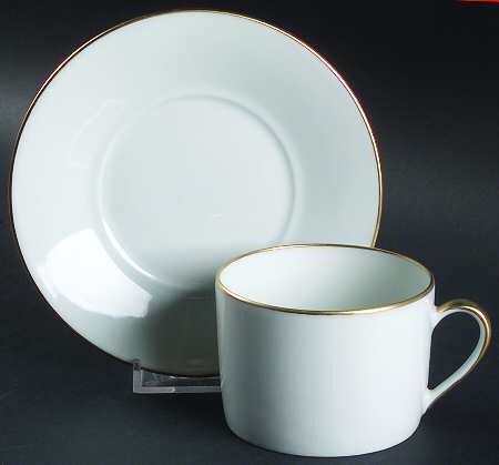 Pacaudiere Flat Cup & Saucer Set