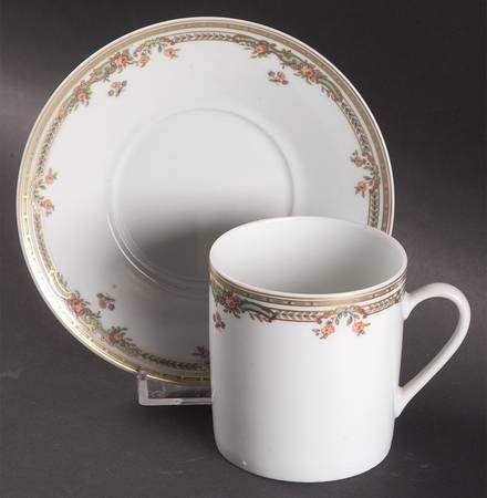 Victoire Flat Cup & Saucer Set