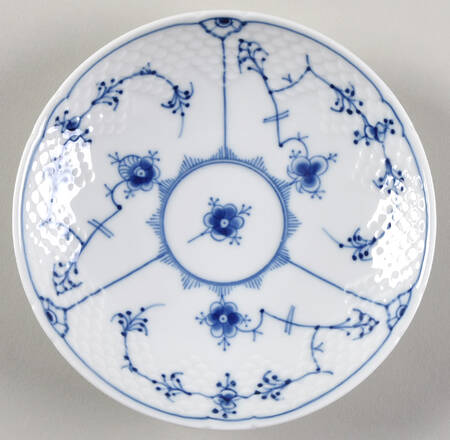 Blue Traditional (No Trim) Saucer for Flat Cup