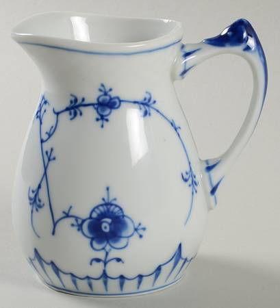 Blue Traditional (No Trim) Creamer