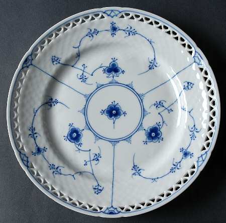 Blue Traditional (No Trim) Pierced Edge Luncheon Plate