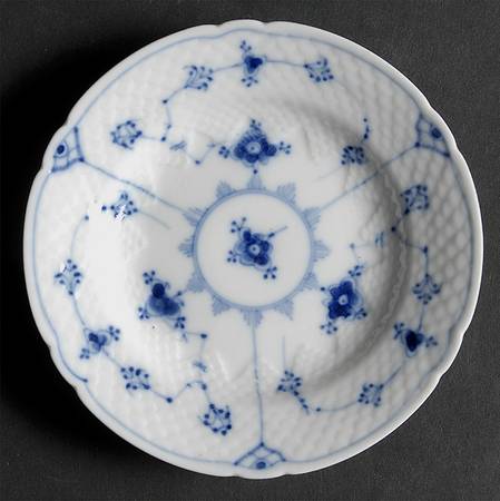 Blue Traditional (No Trim) Small Bread & Butter Plate