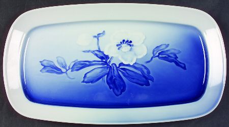 Christmas Rose Large Sandwich Tray