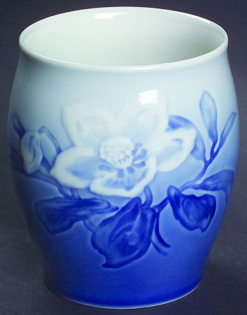 Christmas Rose Round Cigar Cup