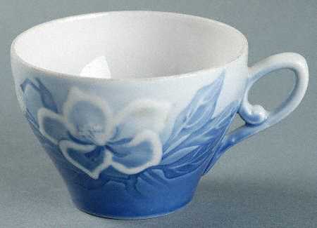 Christmas Rose Flat Cup