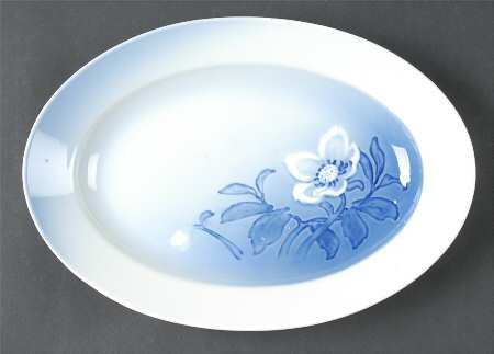 Christmas Rose 10" Oval Serving Platter