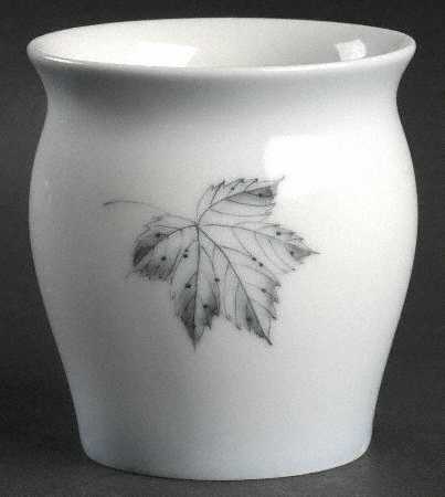 Falling Leaves Round Cigar Cup