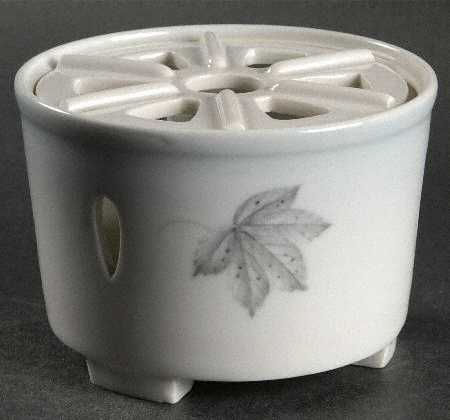 Falling Leaves 2 Piece Warmer Stand