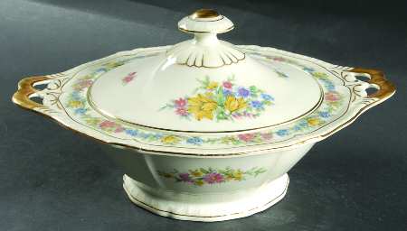 Adelphia Round Covered Vegetable