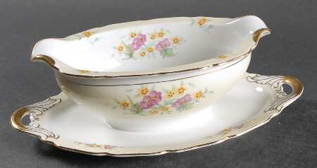 Angeles Gravy Boat with Attached Underplate by Black Knight