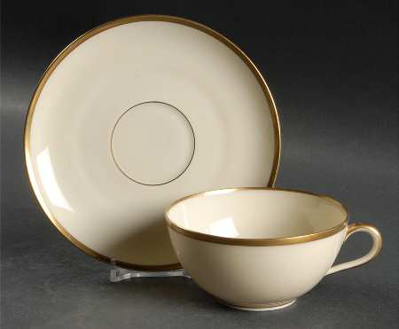Colombia Cream Flat Cup & Saucer Set
