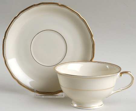 Fortuna Footed Cup & Saucer Set