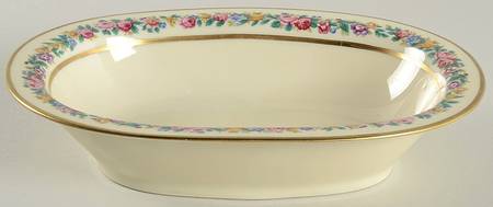 Rosemarie 9" Oval Vegetable Bowl