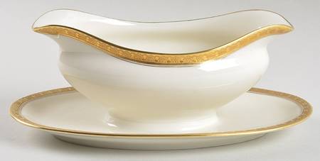 Trianon Gravy Boat with Attached Underplate by Black Knight