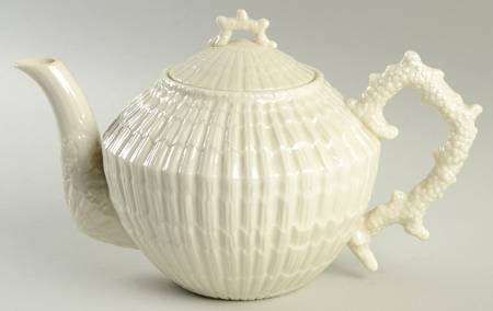 Limpet White (No Trim, Smooth) Teapot & Lid