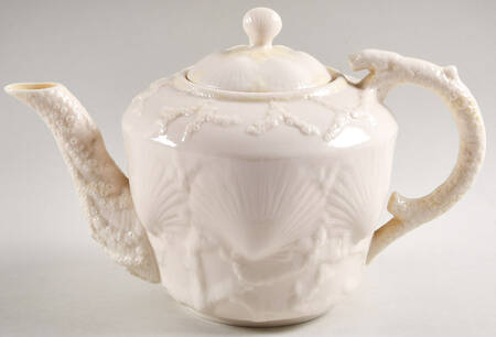 New Shell Yellow Teapot & Lid