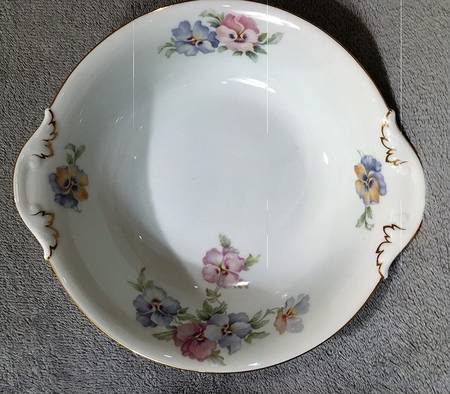 2060 9" Round Vegetable Bowl