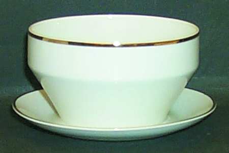 Wedding Band (Trim Off Edge) Gravy Boat with Attached Underplate