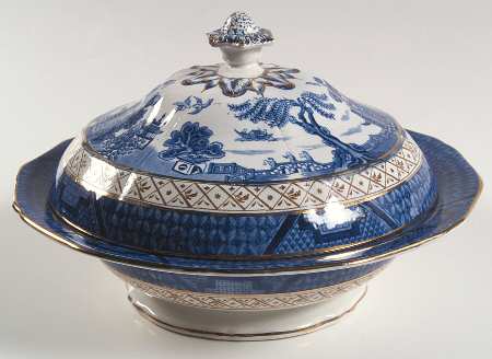 Real Old Willow Blue Round Covered Vegetable