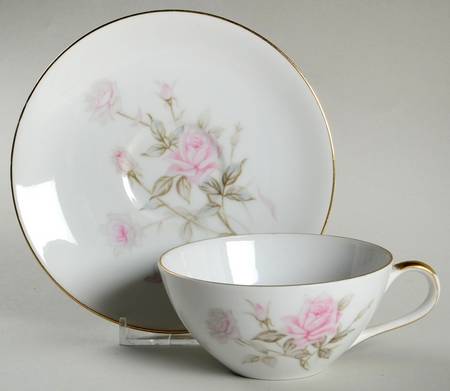 Delicia Rose Flat Cup & Saucer Set by Borsumy