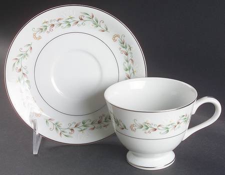 Cottonwood Footed Cup & Saucer Set