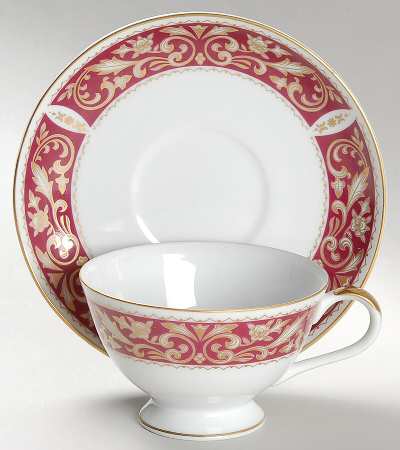 Nottingham Footed Cup & Saucer Set