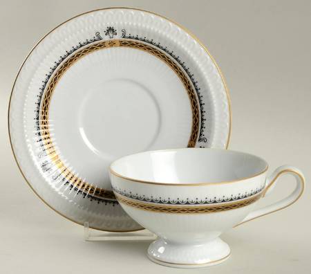 Romano Footed Cup & Saucer Set