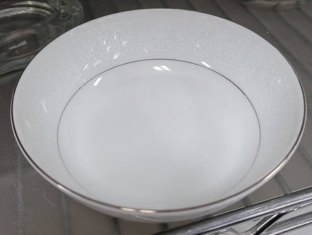 Winter Lace Fruit/Dessert (Sauce) Bowl