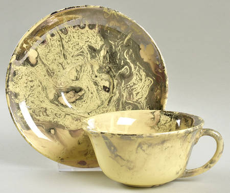 Surf Ballet (Yellow, Platinum) Flat Cup & Saucer Set