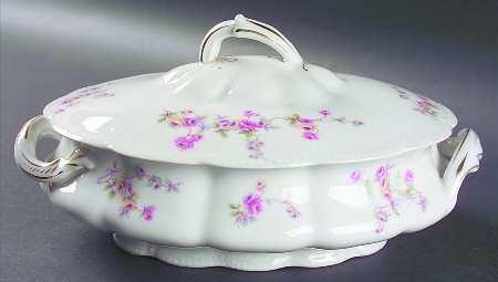 5789 Oval Covered Vegetable