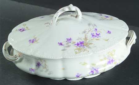 5186 Oval Covered Vegetable