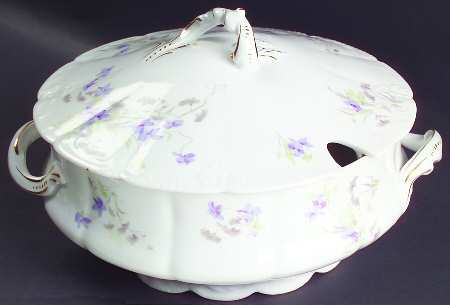 5186 Tureen &  Lid